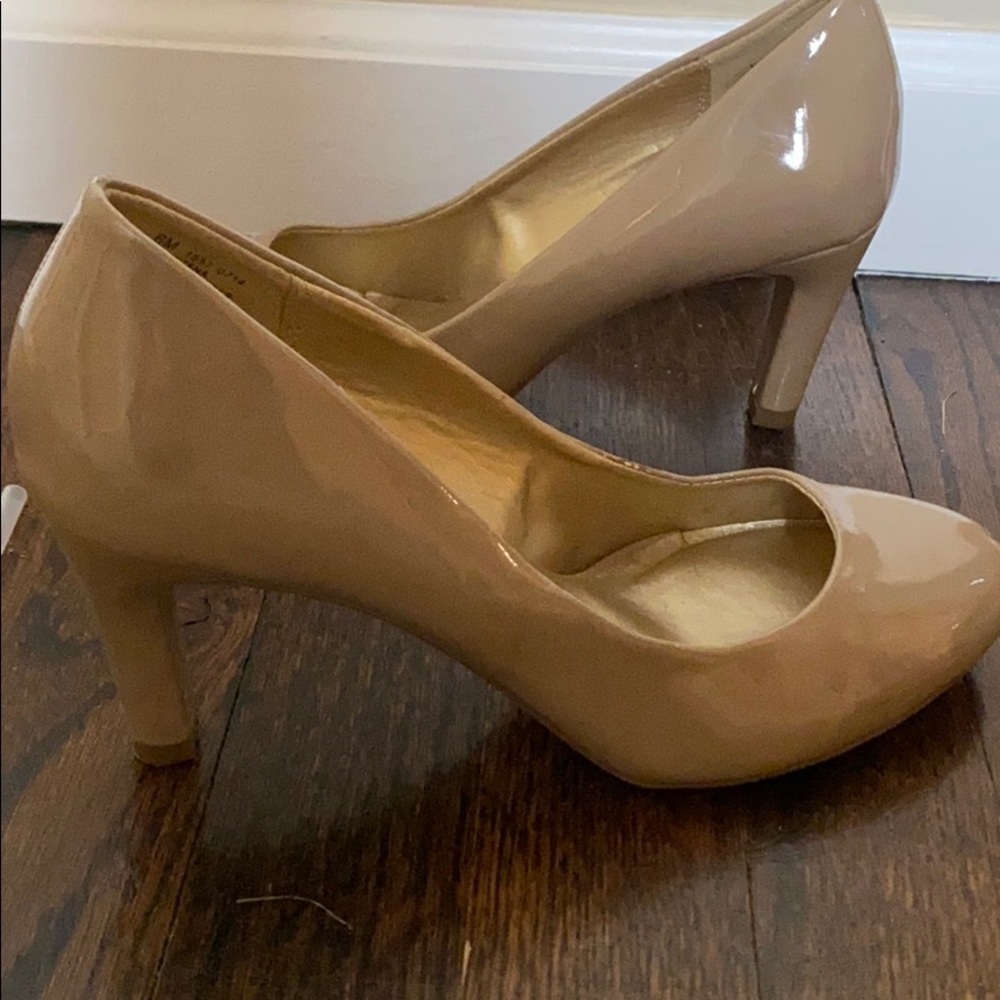 Women’s  shoes